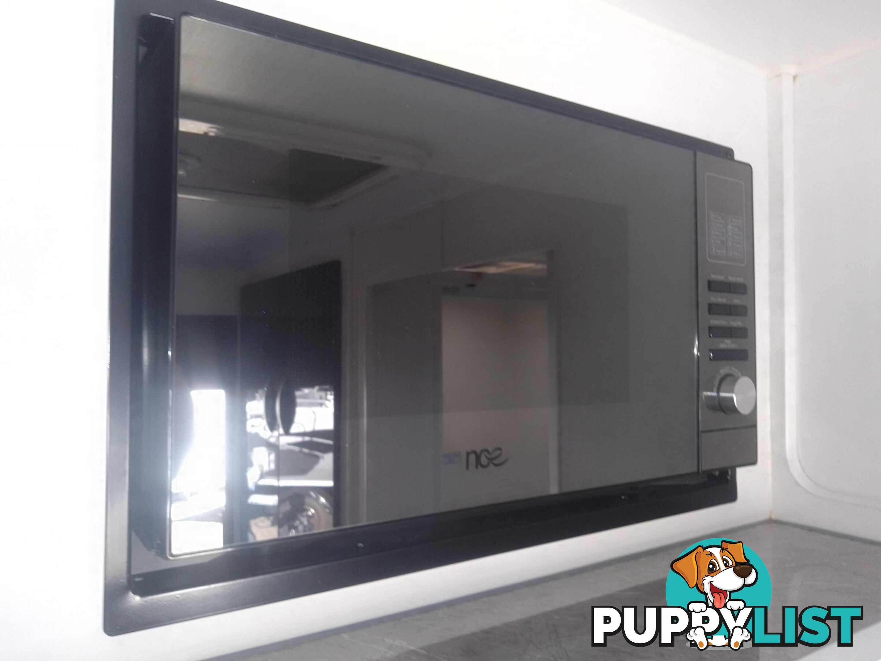 USED 2021 SUPREME CLASSIC TOURING CARAVAN 21FT