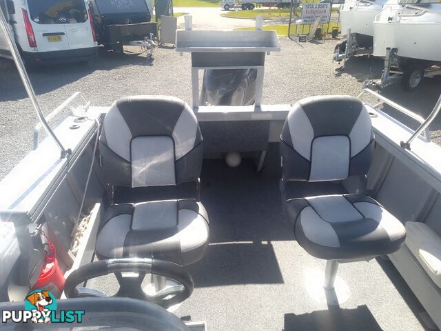 USED 2020 HORIZON FREESTYLER 5.25M SIDE CONSOLE WITH A 2020 YAMAHA 90HP 4 STROKE OUTBOARD ON A 2020 DUNBIER SINGLE AXLE TRAILER.