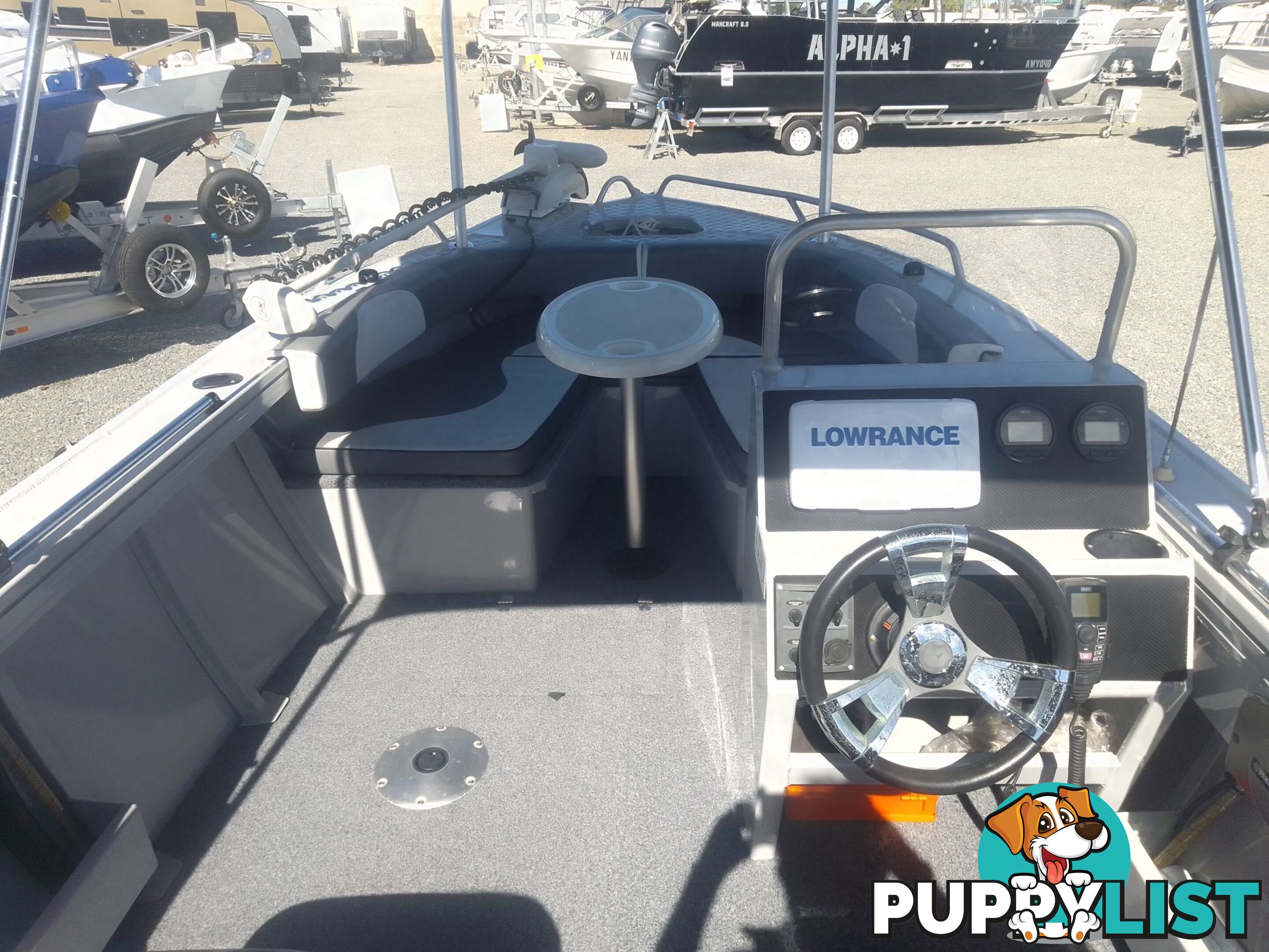 USED 2020 HORIZON FREESTYLER 5.25M SIDE CONSOLE WITH A 2020 YAMAHA 90HP 4 STROKE OUTBOARD ON A 2020 DUNBIER SINGLE AXLE TRAILER.