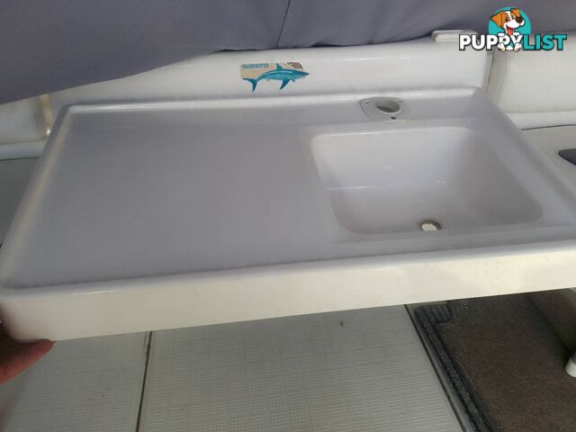 1997 WHITTLEY SEA LEGEND 6.3MTR WITH 175HP EVINRUDE OUTBOARD MOTOR ON EASYTOW TRAILER