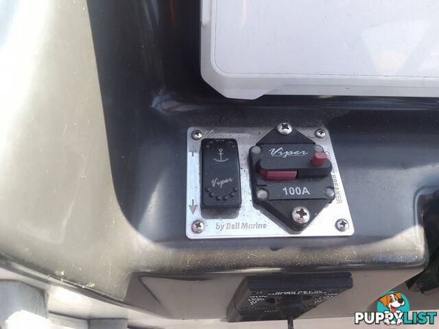 1997 WHITTLEY SEA LEGEND 6.3MTR WITH 175HP EVINRUDE OUTBOARD MOTOR ON EASYTOW TRAILER
