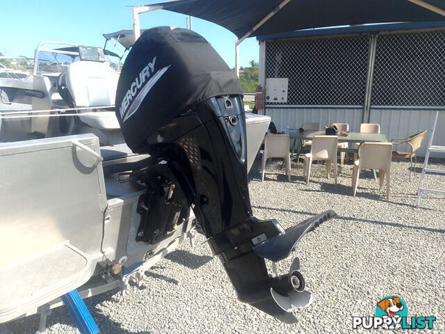 USED 2019 STACER 429 OUTLAW WITH A 40HP MERCURY 4 STROKE OUTBOARD ON A 2019 STACER TRAILER