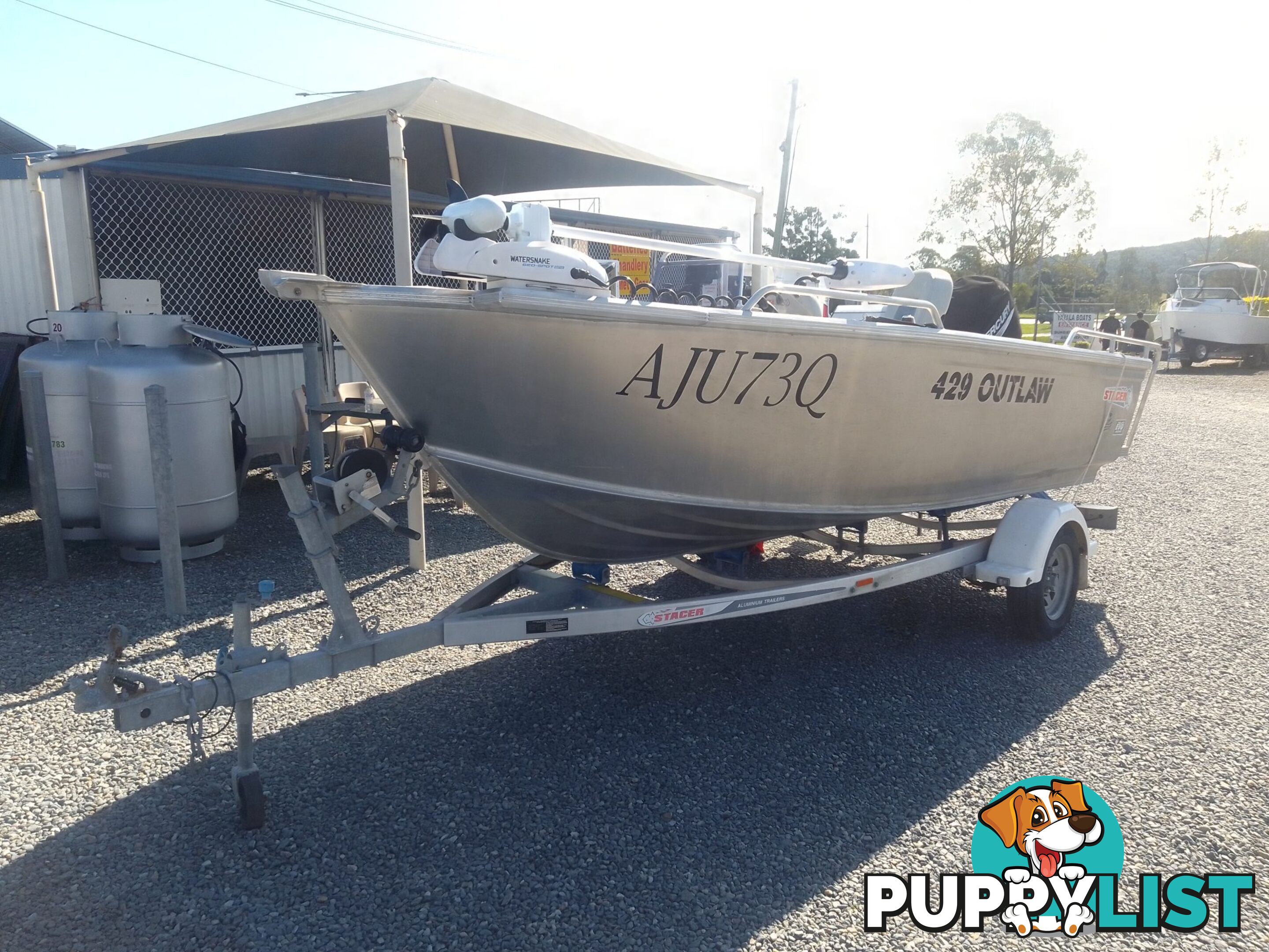 USED 2019 STACER 429 OUTLAW WITH A 40HP MERCURY 4 STROKE OUTBOARD ON A 2019 STACER TRAILER