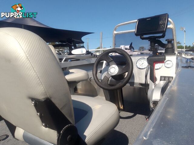 USED 2019 STACER 429 OUTLAW WITH A 40HP MERCURY 4 STROKE OUTBOARD ON A 2019 STACER TRAILER