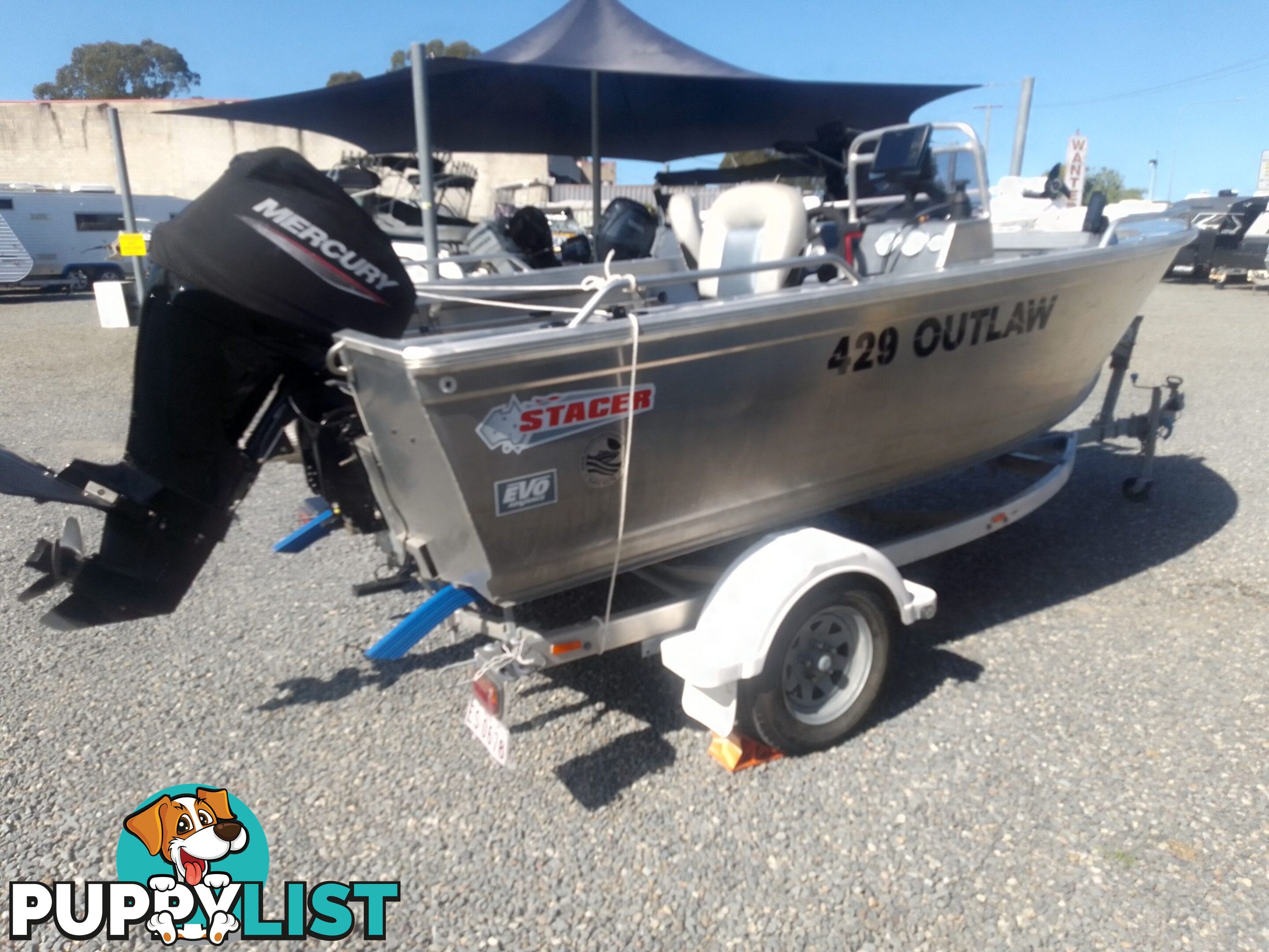 USED 2019 STACER 429 OUTLAW WITH A 40HP MERCURY 4 STROKE OUTBOARD ON A 2019 STACER TRAILER