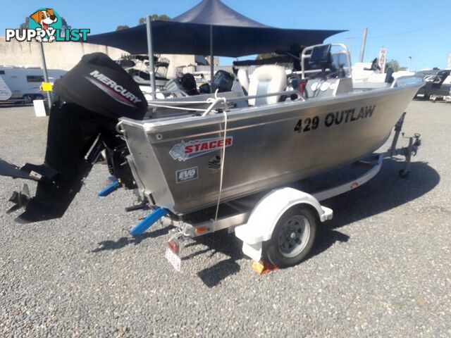 USED 2019 STACER 429 OUTLAW WITH A 40HP MERCURY 4 STROKE OUTBOARD ON A 2019 STACER TRAILER