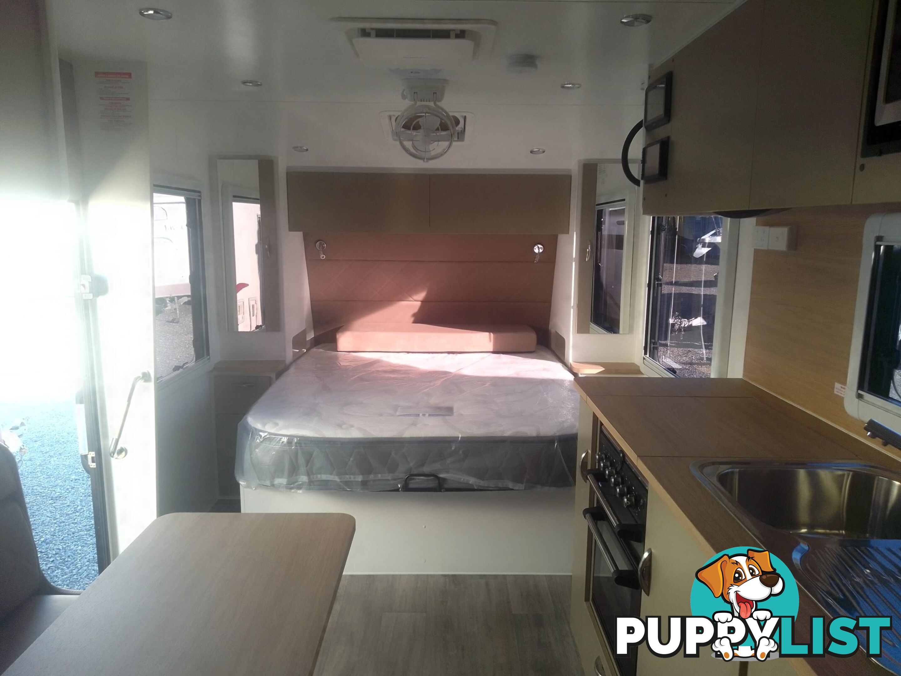 NEW 2024 NEW DESIGN FAMILY TRECKER BUNK BEDS 21'6" OFF ROAD DUAL AXLE CARAVAN