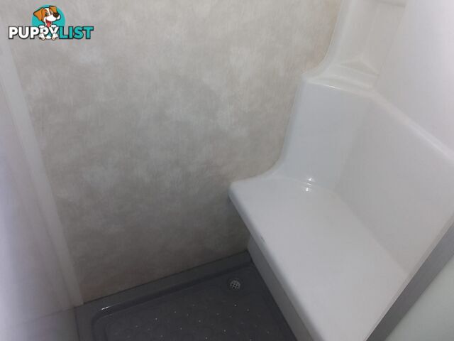 USED 2011 JURGENS LUNAGAZER JT405 SEMI OFF ROAD DUAL AXLE CARAVAN