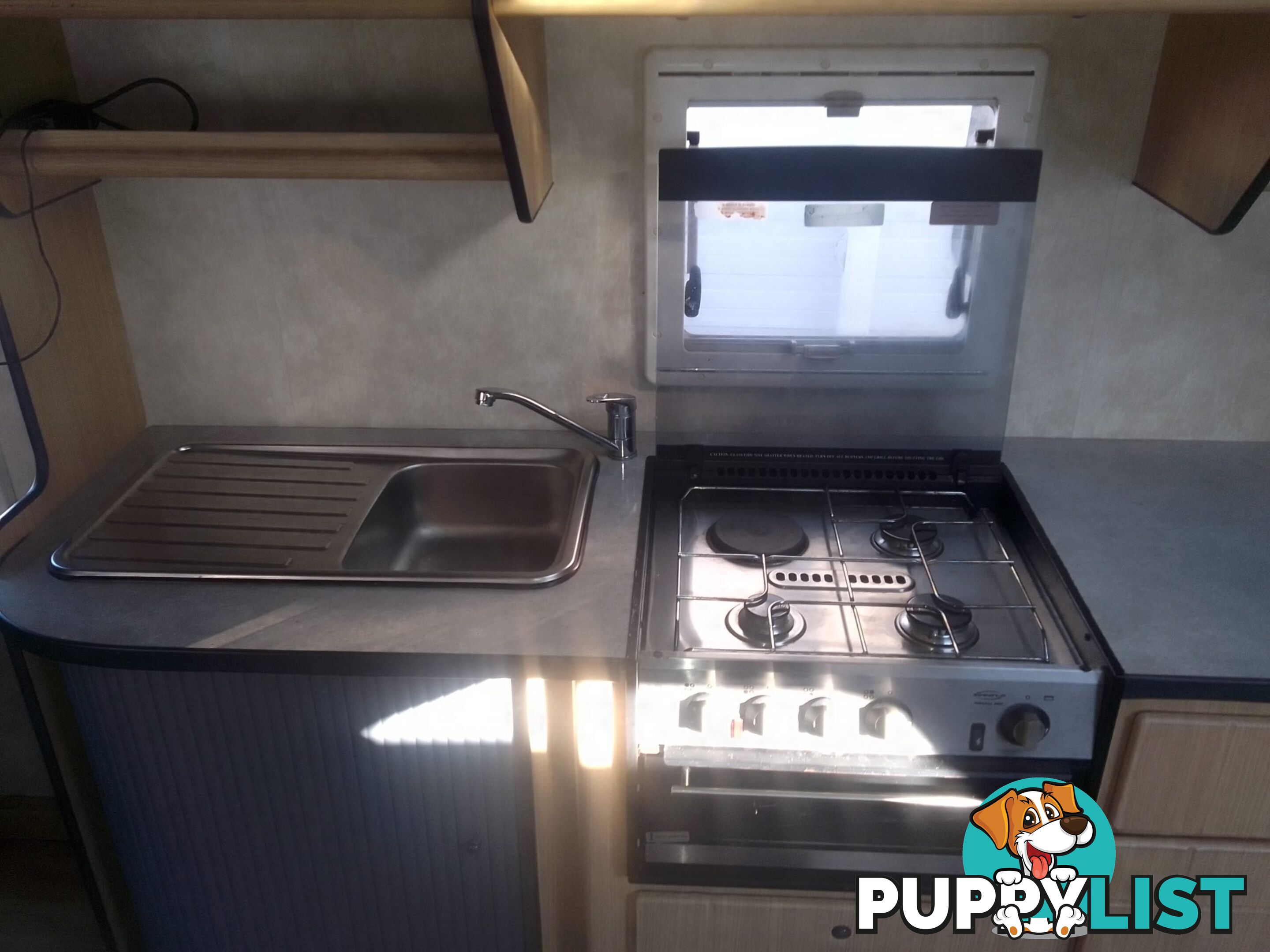 USED 2011 JURGENS LUNAGAZER JT405 SEMI OFF ROAD DUAL AXLE CARAVAN