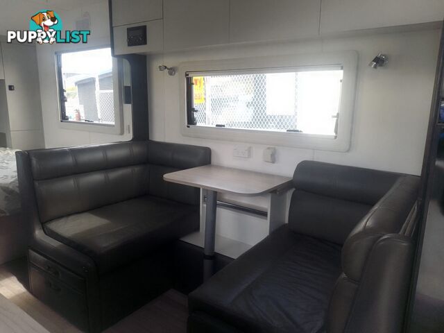 USED 2021 FRANKLIN G4 21FT TOURING DUAL AXLE CARAVAN