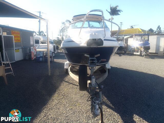 USED 2005 HAINES HUNTER 650 HORIZON HALF CABIN ON A 2005 EASYTOW DUAL AXLE TRAILER WITH A 215HP HONDA 4 STROKE OUTBOARD