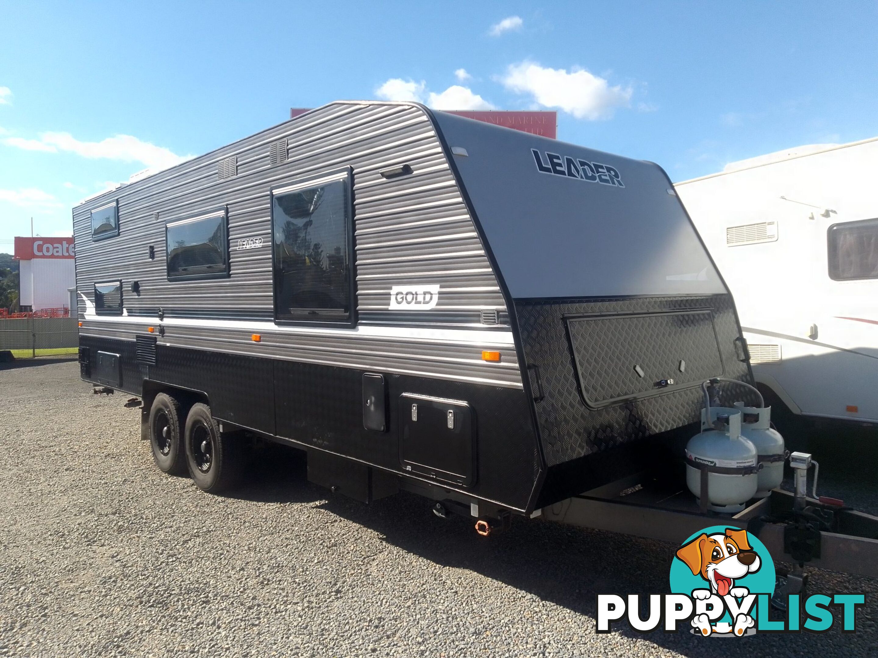 USED 2021 LEADER GOLD 2 BUNK FAMILY SEMI OFF ROAD DUAL AXLE CARAVAN