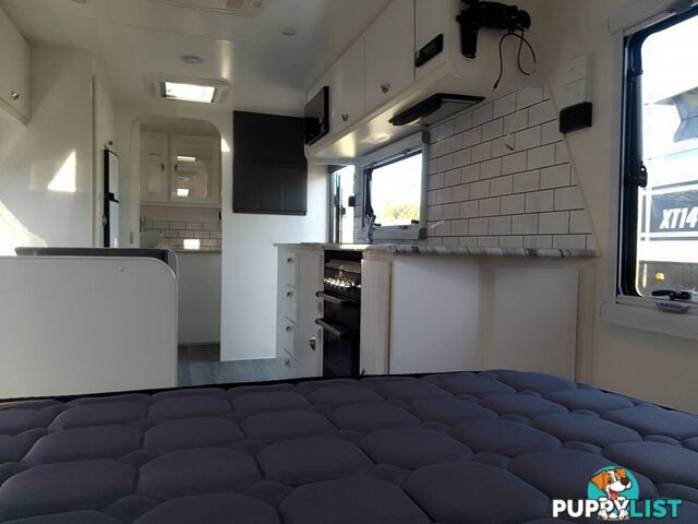 SUNSET BOULEVARD 21FT SEMI OFF-ROAD TOURING CARAVAN