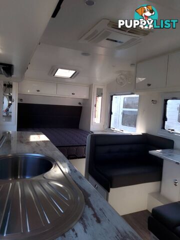 SUNSET BOULEVARD 21FT SEMI OFF-ROAD TOURING CARAVAN