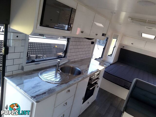 SUNSET BOULEVARD 21FT SEMI OFF-ROAD TOURING CARAVAN