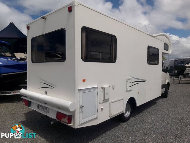 VOLKSWAGEN TURBO DIESEL CRAFTER TALVOR 24FT MOTORHOME