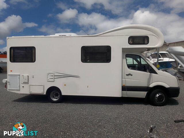 VOLKSWAGEN TURBO DIESEL CRAFTER TALVOR 24FT MOTORHOME