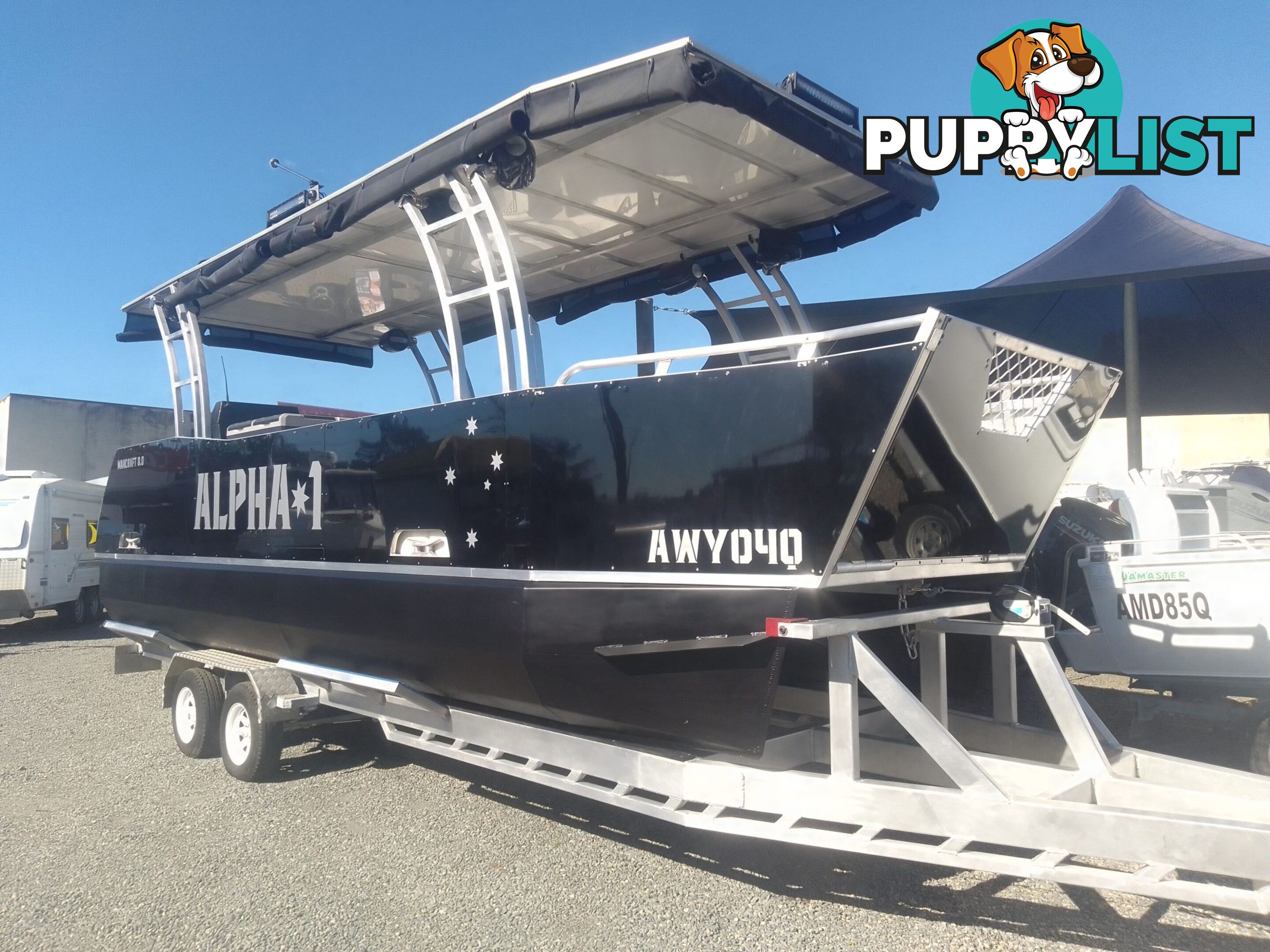 USED 2021 MANCRAFT 8.00M PONTOON BOAT WITH 2020 MODEL 250HP YAMAHA 4 STROKE ENGINE ON A 2021 DAVID BALE BUILT ALLOY CUSTOM BUILT TRAILER.