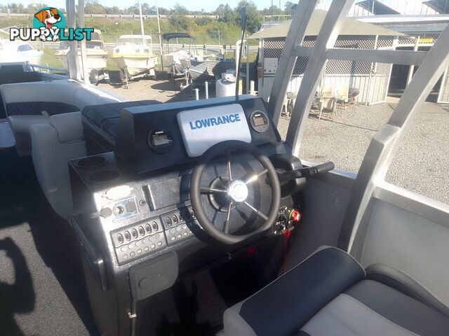 USED 2021 MANCRAFT 8.00M PONTOON BOAT WITH 2020 MODEL 250HP YAMAHA 4 STROKE ENGINE ON A 2021 DAVID BALE BUILT ALLOY CUSTOM BUILT TRAILER.