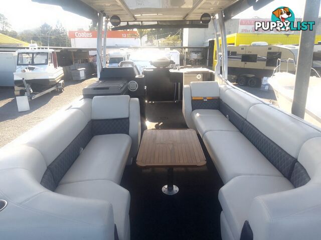 USED 2021 MANCRAFT 8.00M PONTOON BOAT WITH 2020 MODEL 250HP YAMAHA 4 STROKE ENGINE ON A 2021 DAVID BALE BUILT ALLOY CUSTOM BUILT TRAILER.