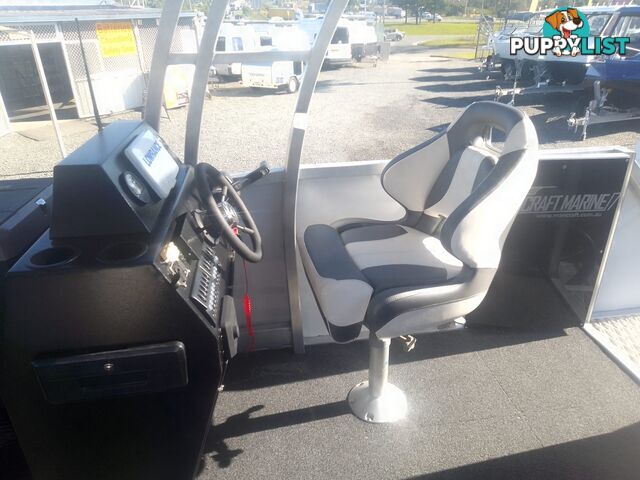 USED 2021 MANCRAFT 8.00M PONTOON BOAT WITH 2020 MODEL 250HP YAMAHA 4 STROKE ENGINE ON A 2021 DAVID BALE BUILT ALLOY CUSTOM BUILT TRAILER.