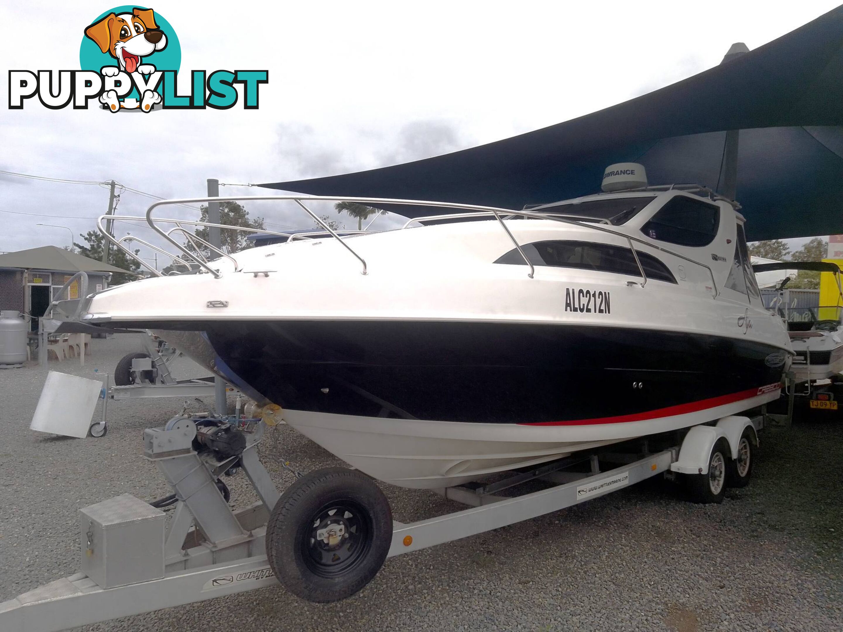 WHITTLEY CR2800 30FT CABIN CRUISER -VOLVO PENTA 5.7LITRE STERNDRIVE 300HP AND TRAILER