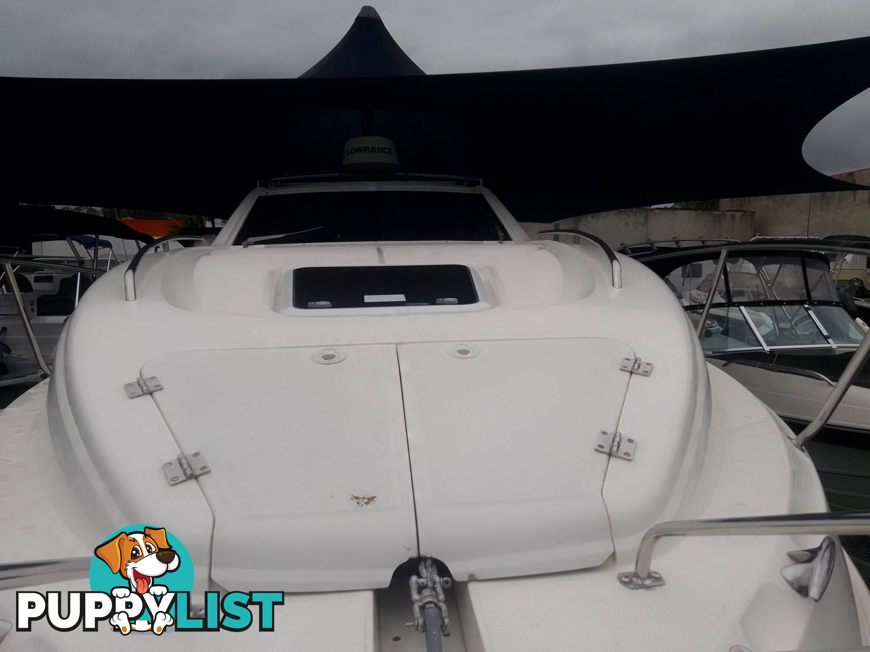 WHITTLEY CR2800 30FT CABIN CRUISER -VOLVO PENTA 5.7LITRE STERNDRIVE 300HP AND TRAILER