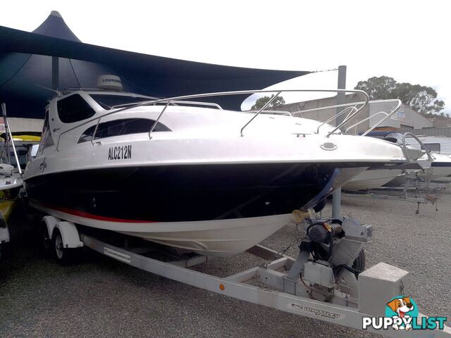 WHITTLEY CR2800 30FT CABIN CRUISER -VOLVO PENTA 5.7LITRE STERNDRIVE 300HP AND TRAILER