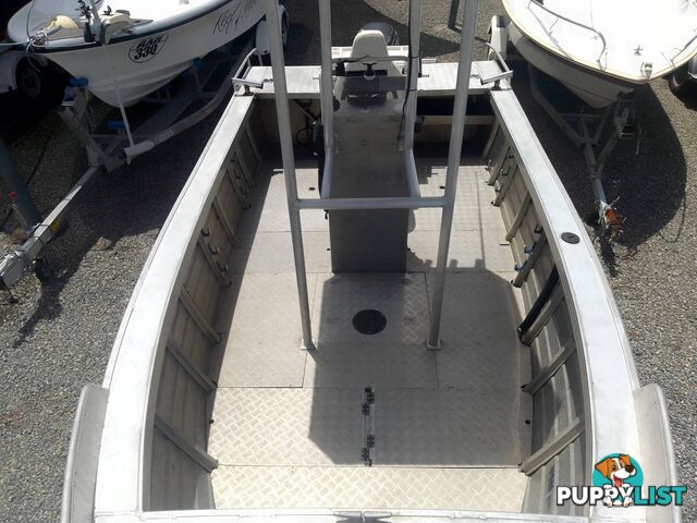 STACER SEAHORSE 529 CENTRE CONSOLE 115HP 4 STROKE SUZUKI OUTBOARD ON TRAILER