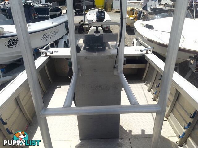 STACER SEAHORSE 529 CENTRE CONSOLE 115HP 4 STROKE SUZUKI OUTBOARD ON TRAILER