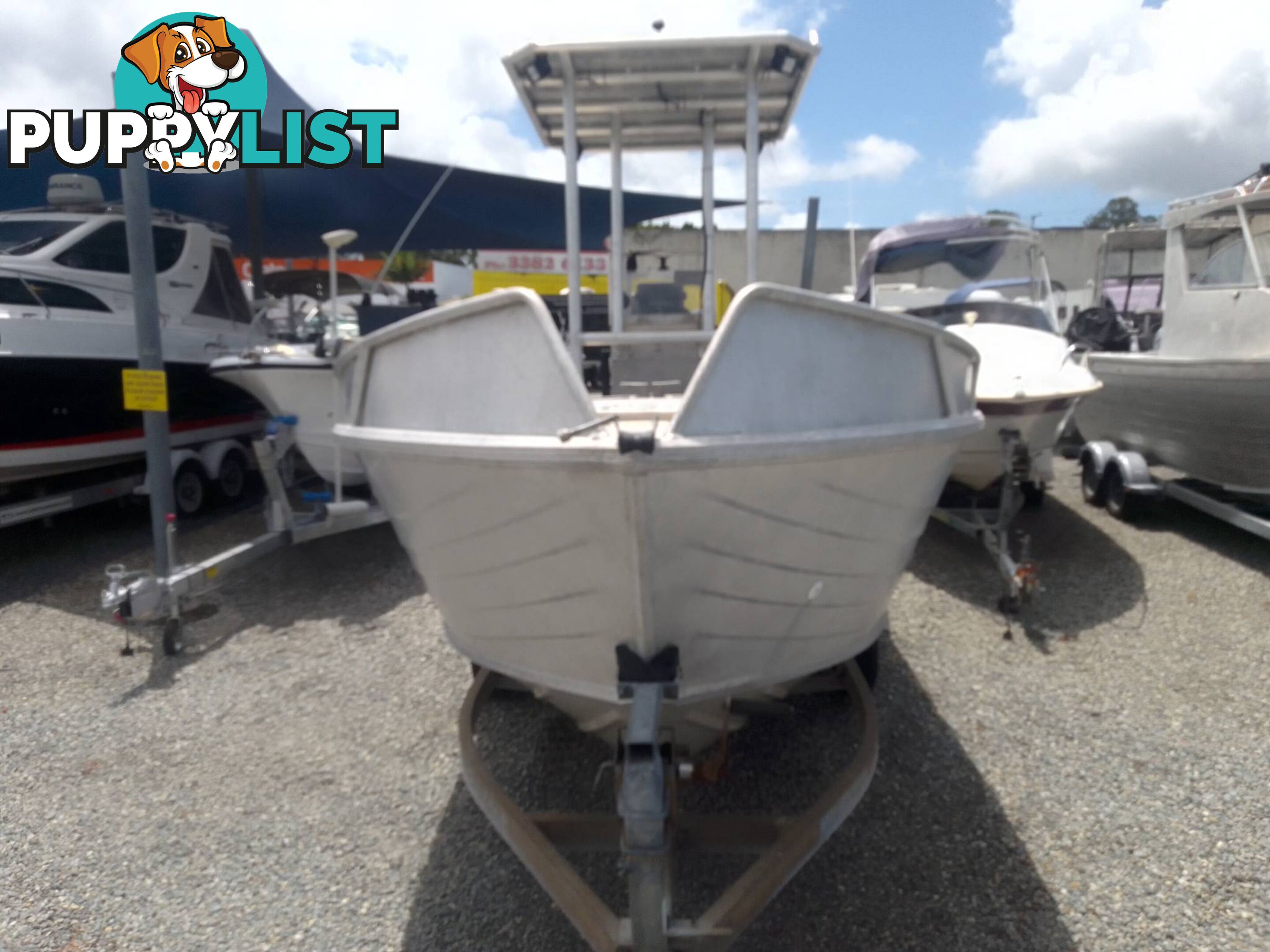 STACER SEAHORSE 529 CENTRE CONSOLE 115HP 4 STROKE SUZUKI OUTBOARD ON TRAILER