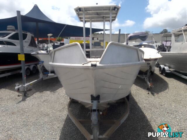 STACER SEAHORSE 529 CENTRE CONSOLE 115HP 4 STROKE SUZUKI OUTBOARD ON TRAILER