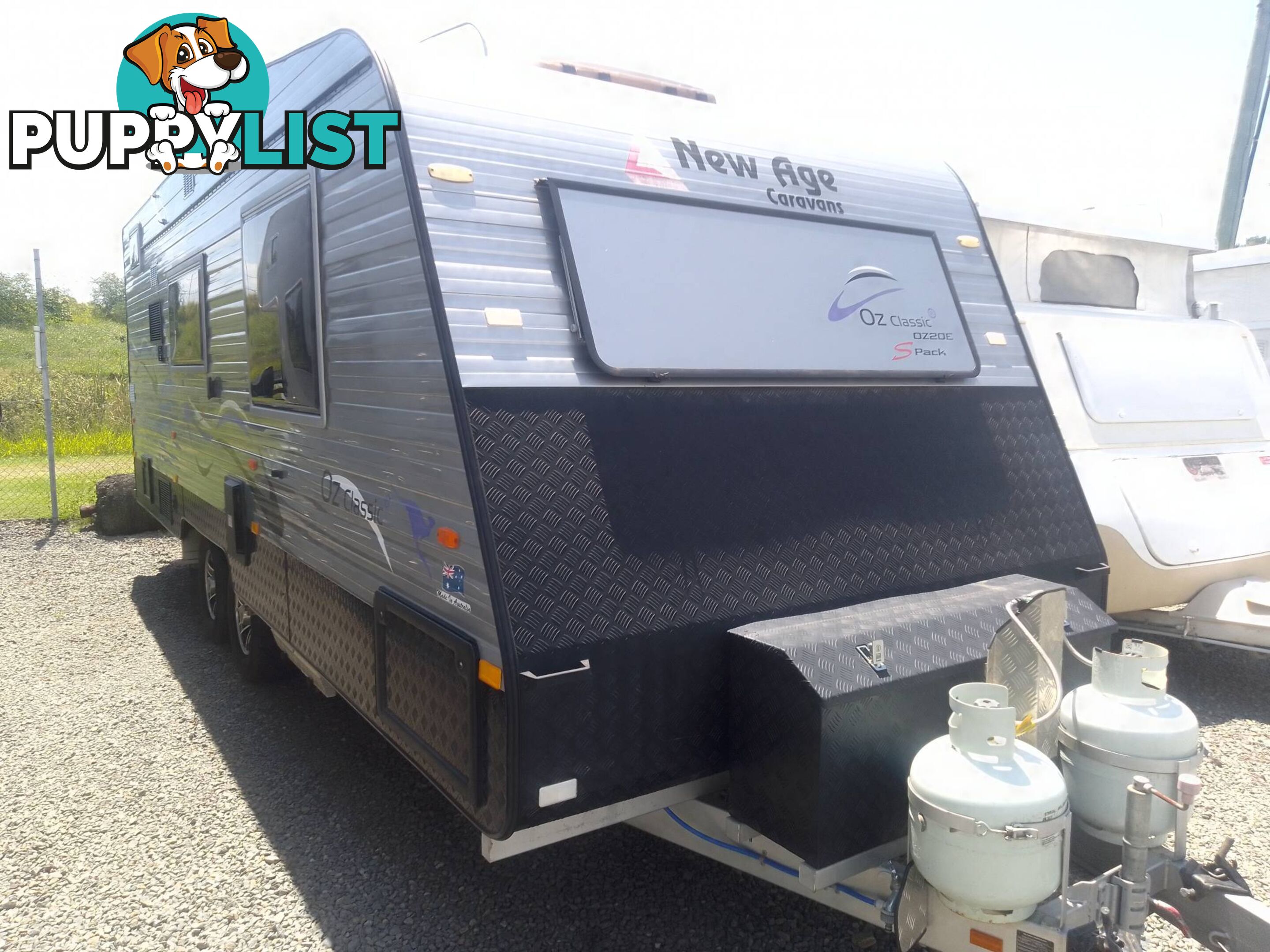 NEW AGE OZ CLASSIC 21FT TOURING CARAVAN