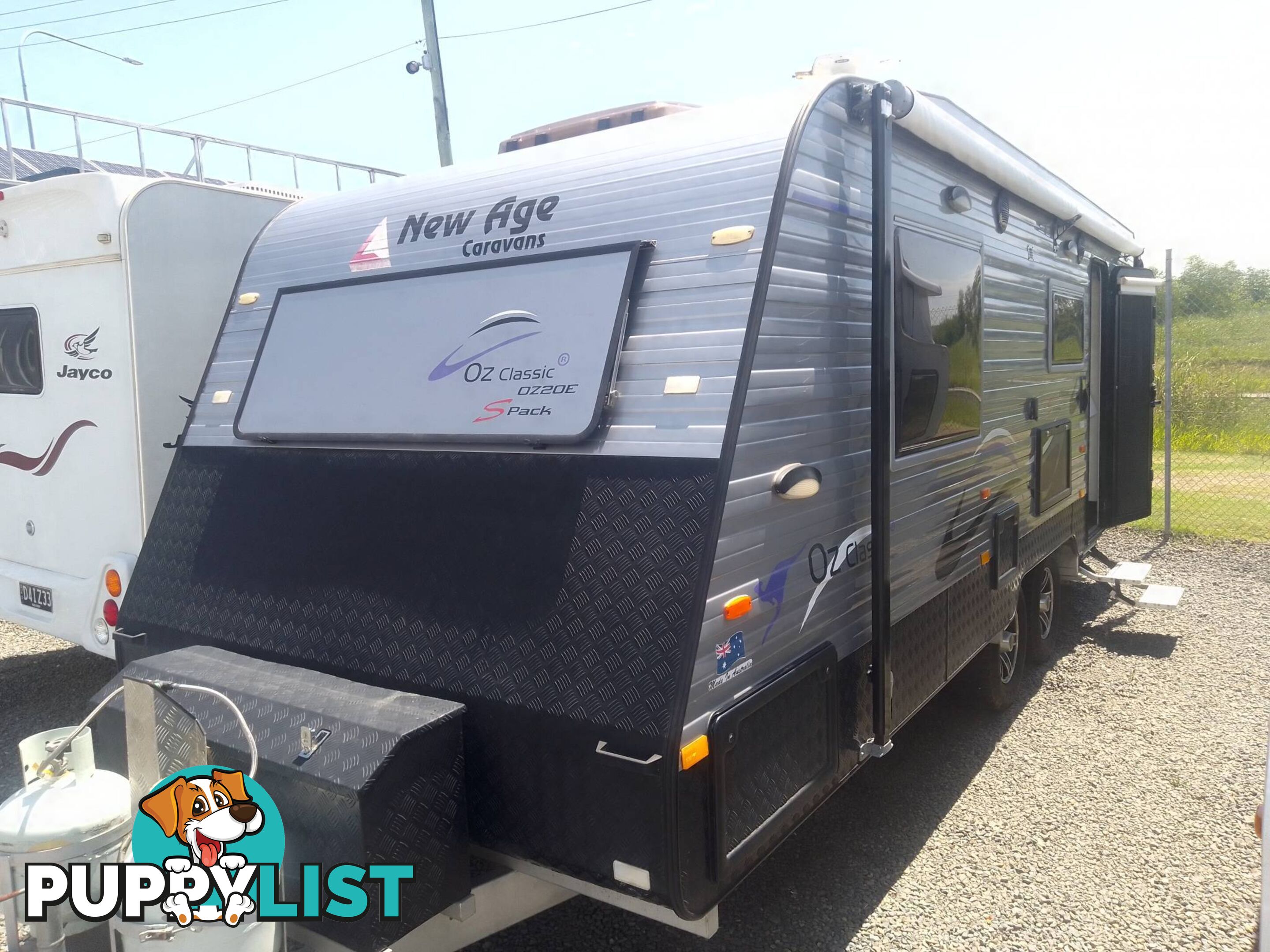 NEW AGE OZ CLASSIC 21FT TOURING CARAVAN