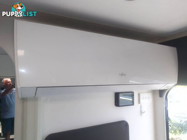 NEW AGE OZ CLASSIC 21FT TOURING CARAVAN