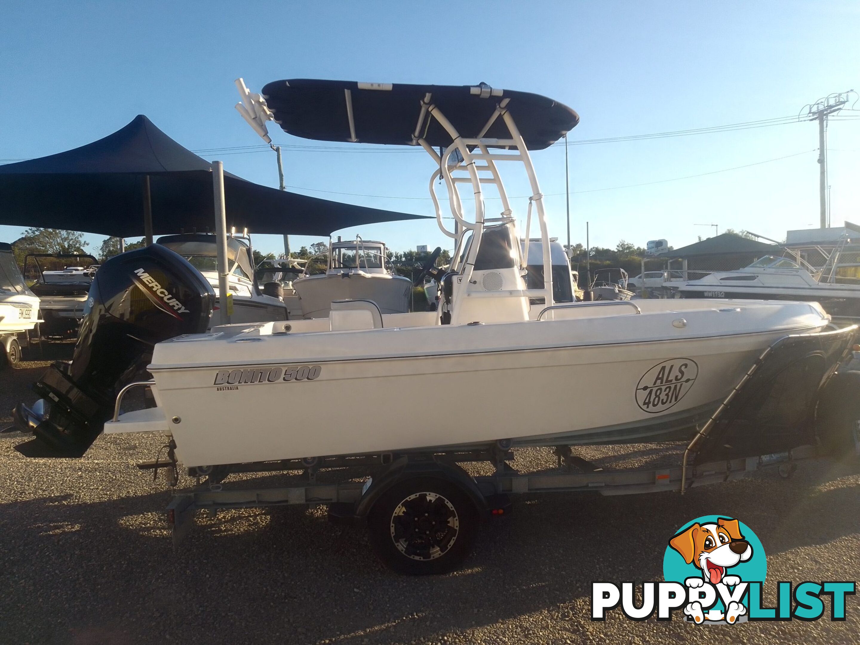 USED 2020 5M BONITO 500 CENTRE CONSOLE ON A 2020 MAYFAIR MARINE SINGLE AXLE TRAILER WITH A 2020 90HP MERCURY 4 STROKE OUTBOARD.