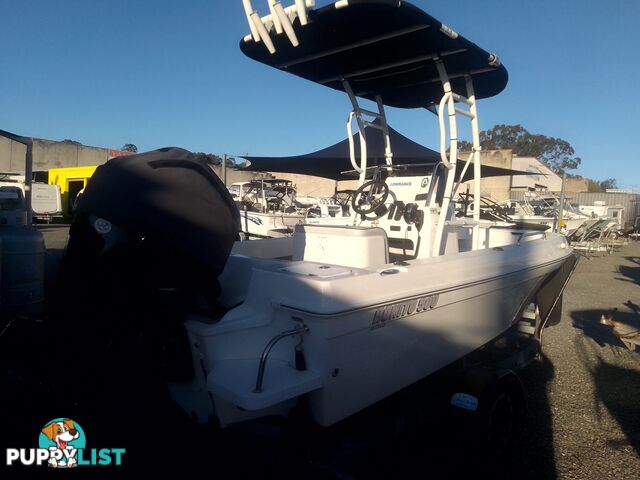 USED 2020 5M BONITO 500 CENTRE CONSOLE ON A 2020 MAYFAIR MARINE SINGLE AXLE TRAILER WITH A 2020 90HP MERCURY 4 STROKE OUTBOARD.