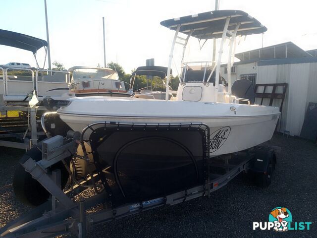 USED 2020 5M BONITO 500 CENTRE CONSOLE ON A 2020 MAYFAIR MARINE SINGLE AXLE TRAILER WITH A 2020 90HP MERCURY 4 STROKE OUTBOARD.