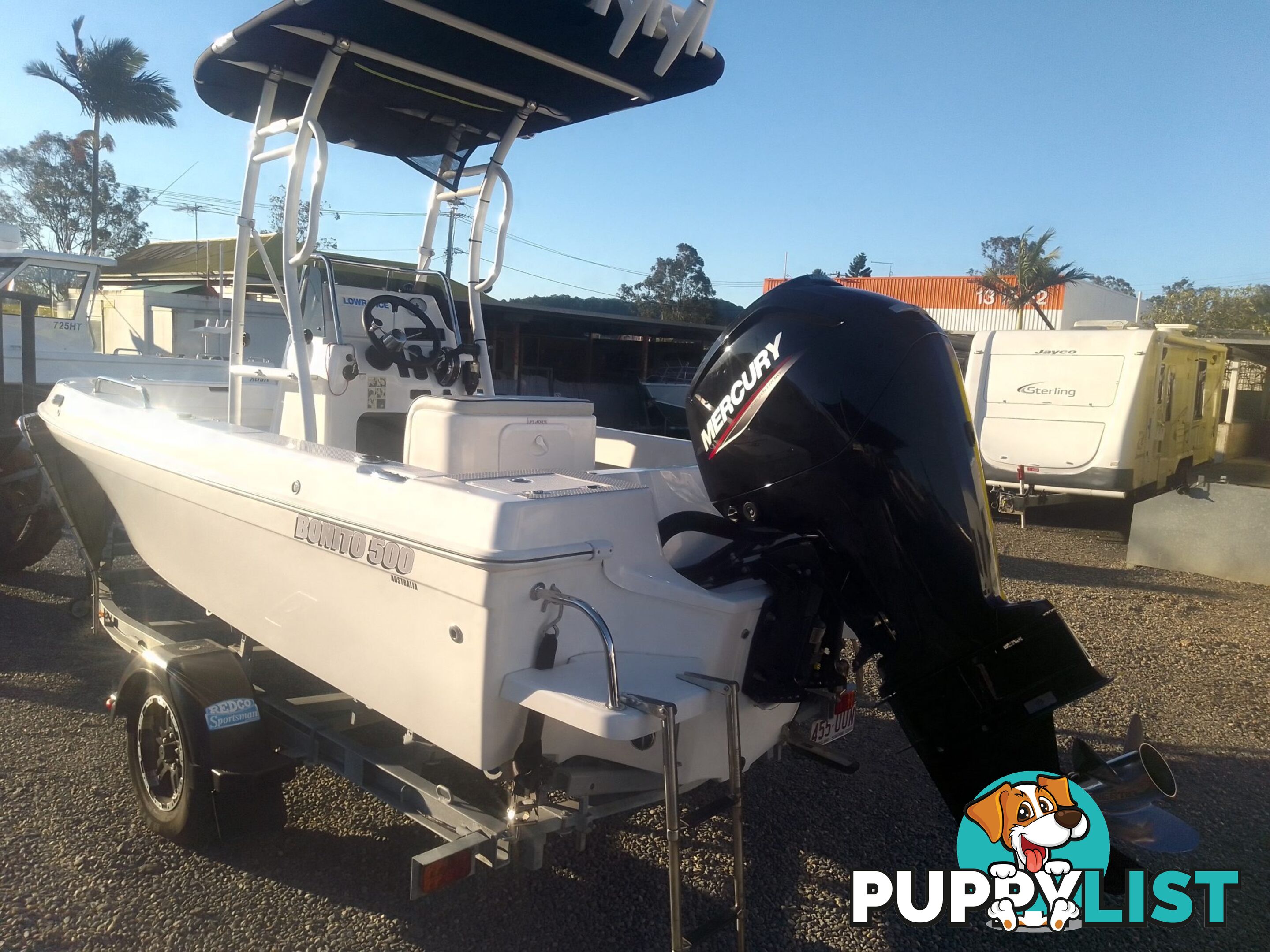 USED 2020 5M BONITO 500 CENTRE CONSOLE ON A 2020 MAYFAIR MARINE SINGLE AXLE TRAILER WITH A 2020 90HP MERCURY 4 STROKE OUTBOARD.