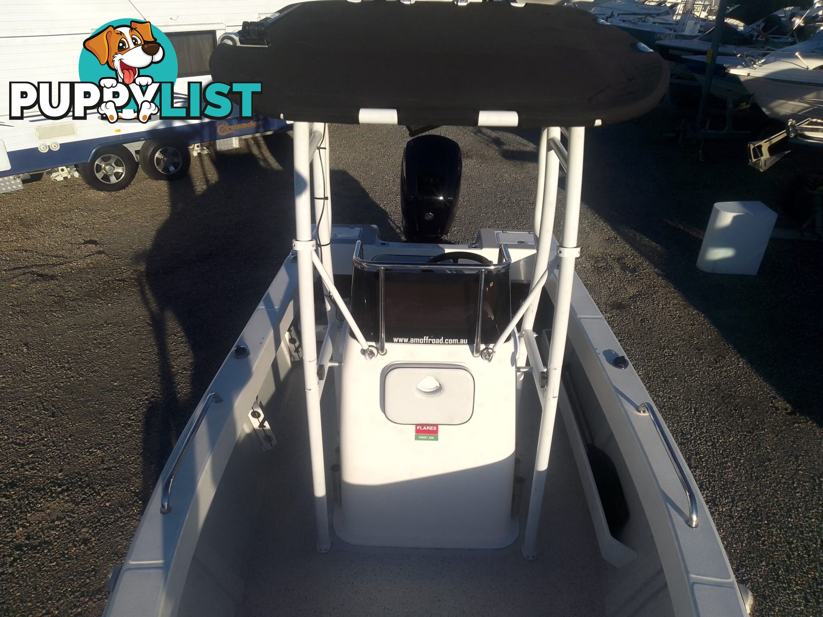 USED 2020 5M BONITO 500 CENTRE CONSOLE ON A 2020 MAYFAIR MARINE SINGLE AXLE TRAILER WITH A 2020 90HP MERCURY 4 STROKE OUTBOARD.