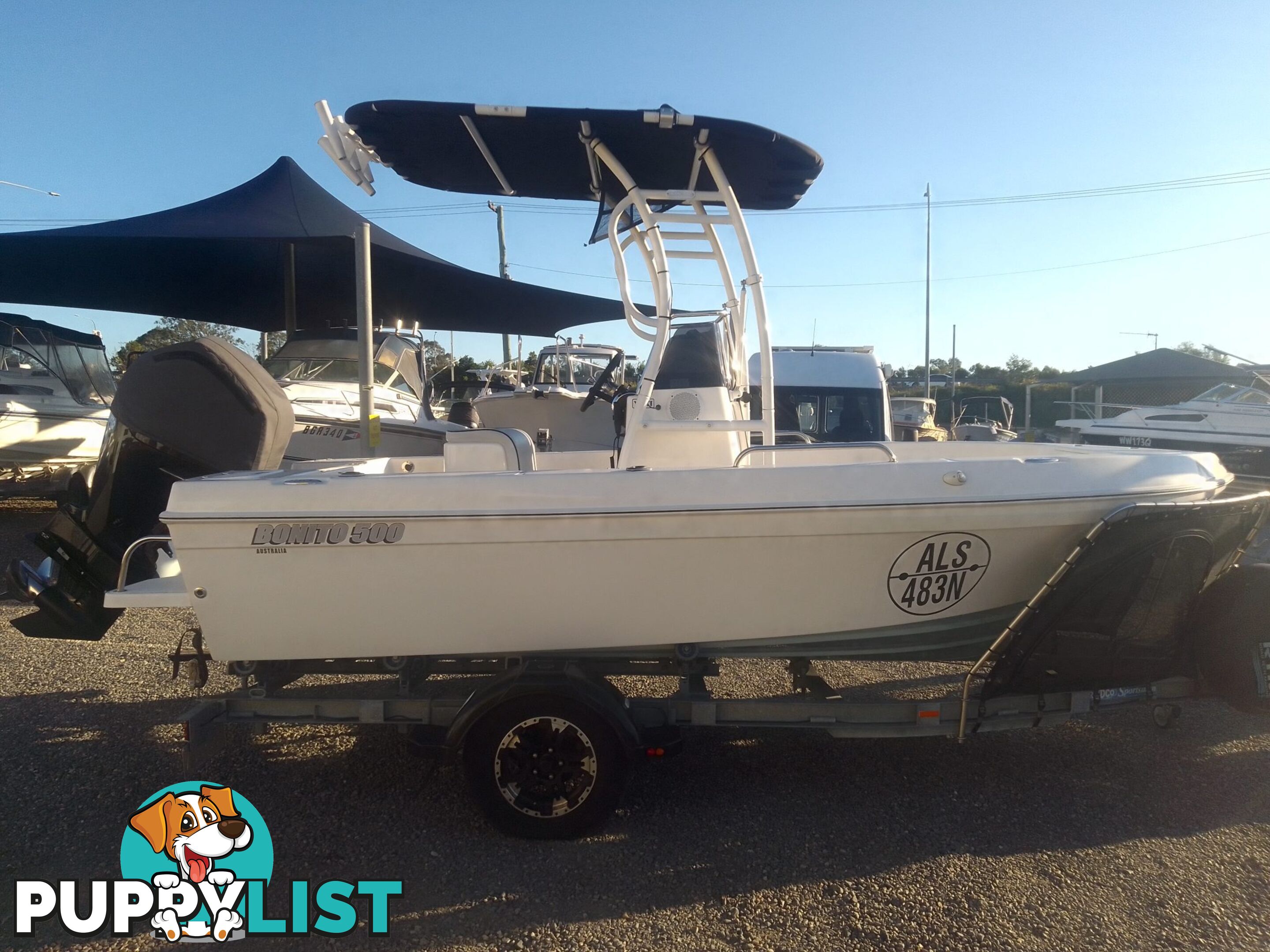 USED 2020 5M BONITO 500 CENTRE CONSOLE ON A 2020 MAYFAIR MARINE SINGLE AXLE TRAILER WITH A 2020 90HP MERCURY 4 STROKE OUTBOARD.