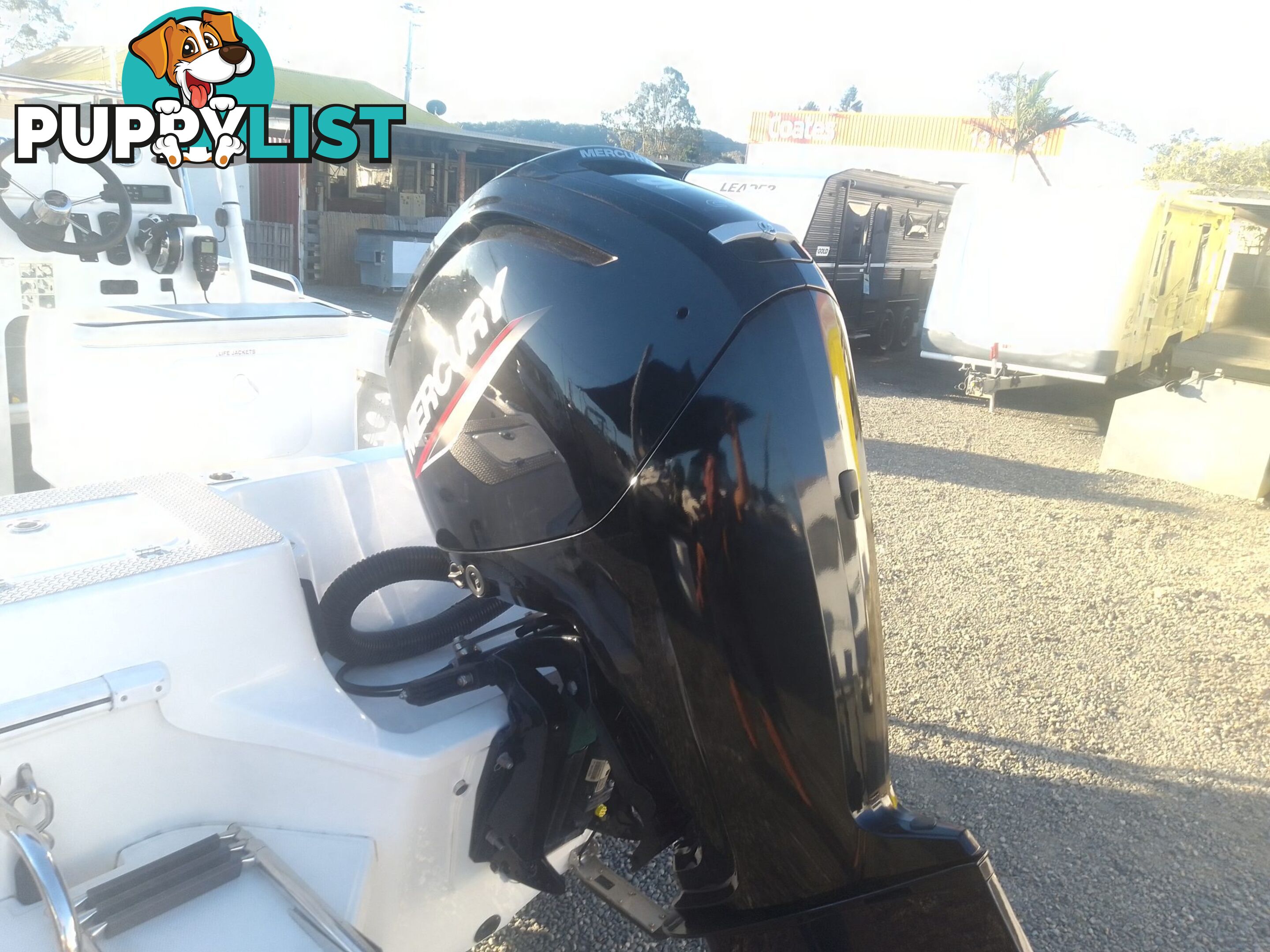 USED 2020 5M BONITO 500 CENTRE CONSOLE ON A 2020 MAYFAIR MARINE SINGLE AXLE TRAILER WITH A 2020 90HP MERCURY 4 STROKE OUTBOARD.