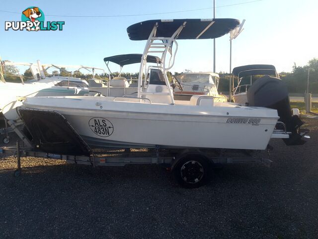 USED 2020 5M BONITO 500 CENTRE CONSOLE ON A 2020 MAYFAIR MARINE SINGLE AXLE TRAILER WITH A 2020 90HP MERCURY 4 STROKE OUTBOARD.