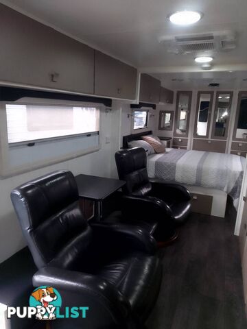 RETREAT MABEL 25FT TOURING CARAVAN