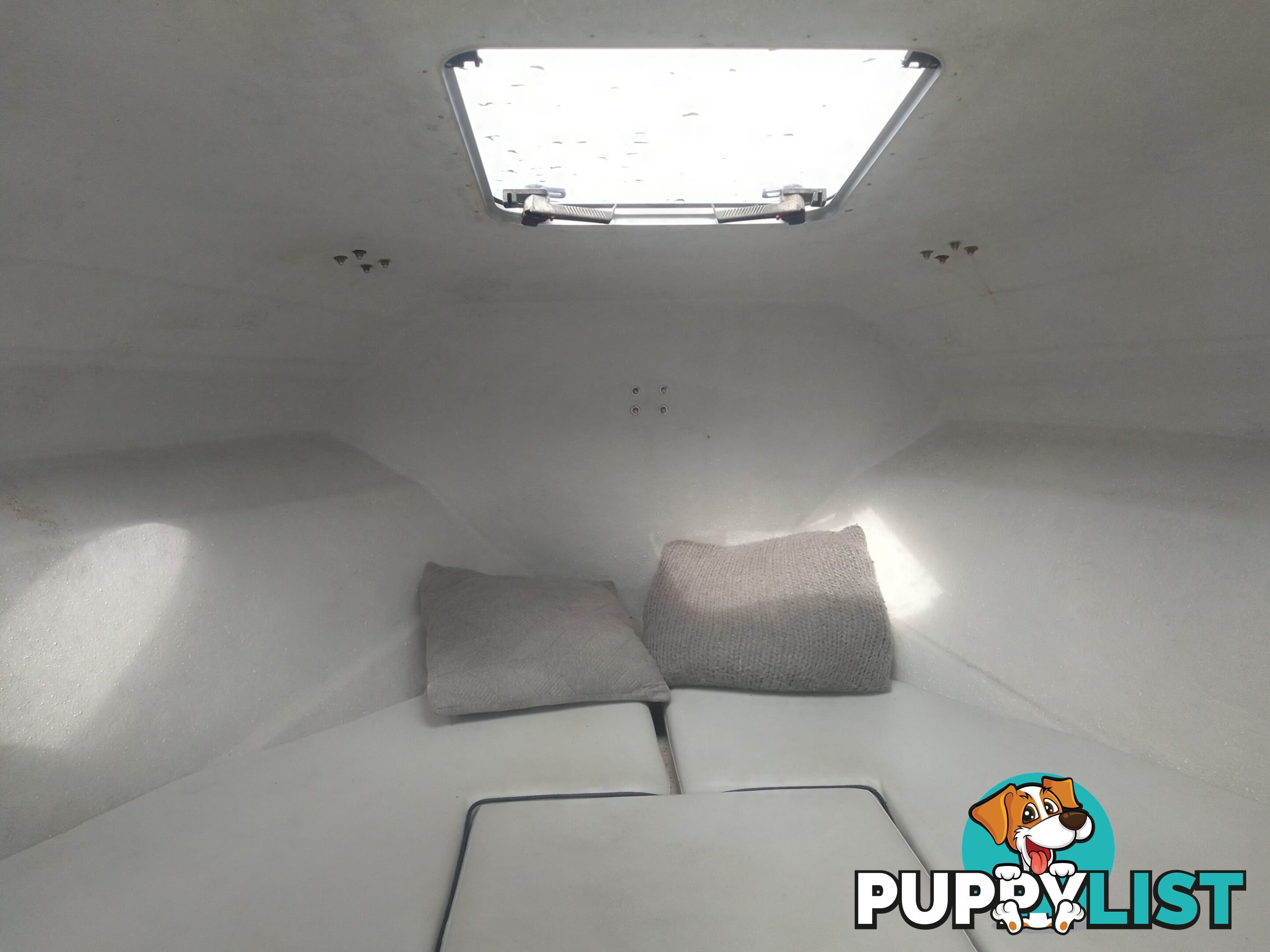 USED 2003 EAGLERAY 1800 SPORTS HALF CABIN WITH A 90HP SUZUKI 4 STROKE OUTBOARD ON A 2003 MODEL SPECIAL DUEL AXLE TRAILER
