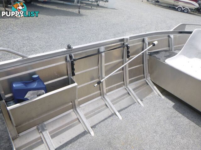 STESSCO CATCHER 429 SIDE CONSOLE RUNABOUT-30HP YAMAHA AND TRAILER 2014