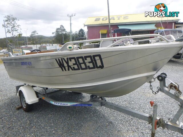 STESSCO CATCHER 429 SIDE CONSOLE RUNABOUT-30HP YAMAHA AND TRAILER 2014