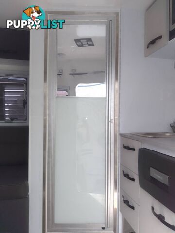 MOUNTAIN TRAIL LXV4.7 HYBRID OFFROAD 15FT CARAVAN