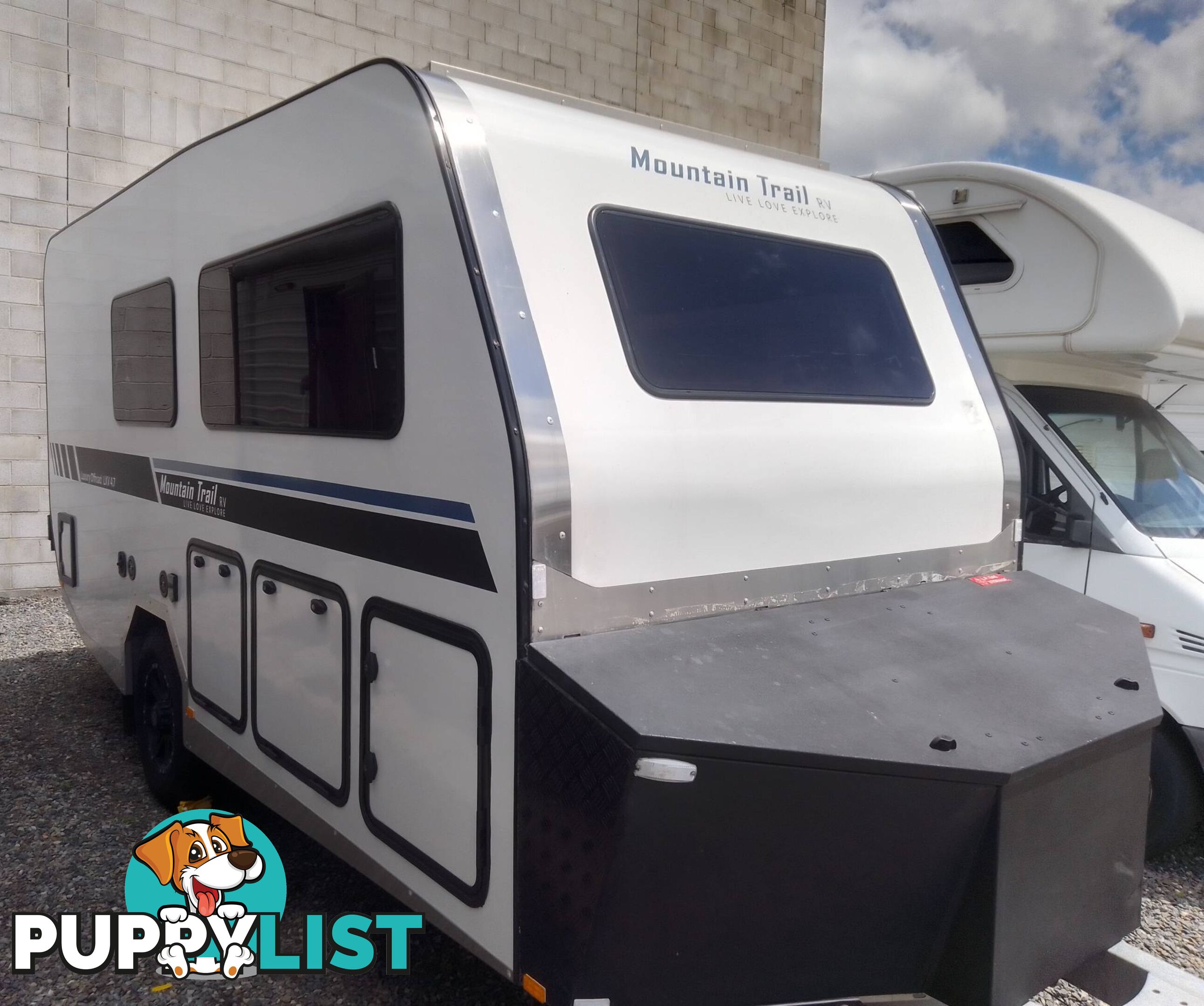 MOUNTAIN TRAIL LXV4.7 HYBRID OFFROAD 15FT CARAVAN