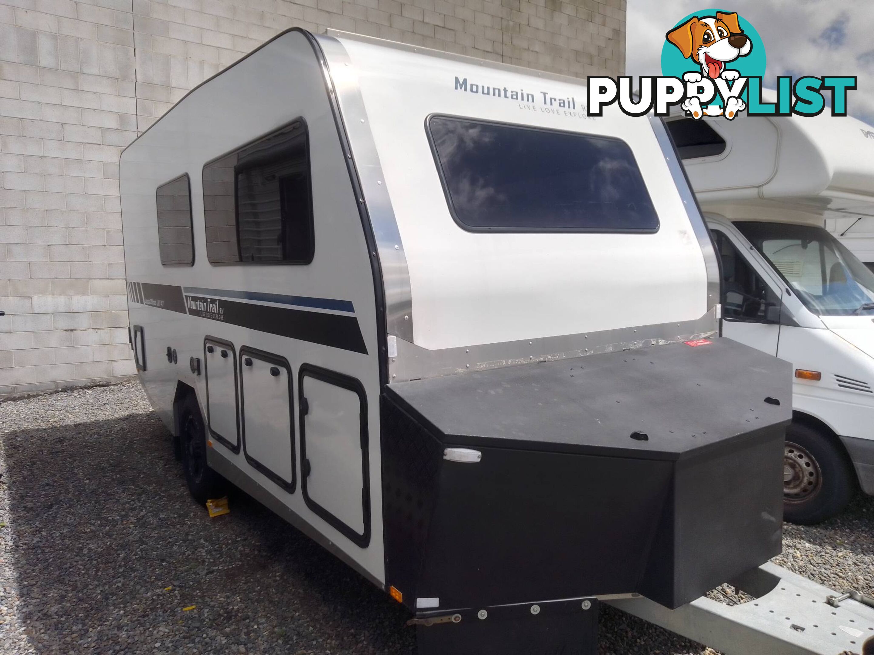 MOUNTAIN TRAIL LXV4.7 HYBRID OFFROAD 15FT CARAVAN